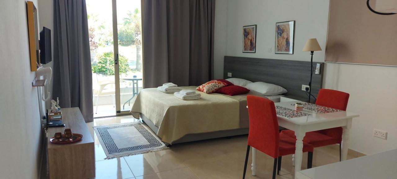 Harmony Seaview Apartments Paphos 外观 照片